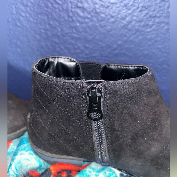Cat&Jack little girls size 1 black first suede booty - Picture 4 of 8